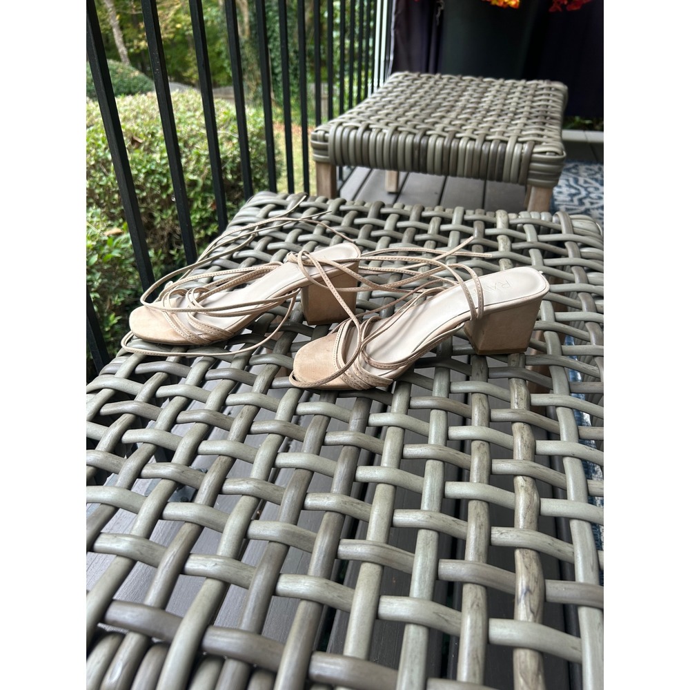RAYE Women‎ Beige Suede Lace Up Block Heel Strappy Sandals Size 7
